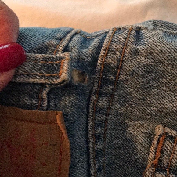 Levi’s Jean Shorts - Picture 5 of 7